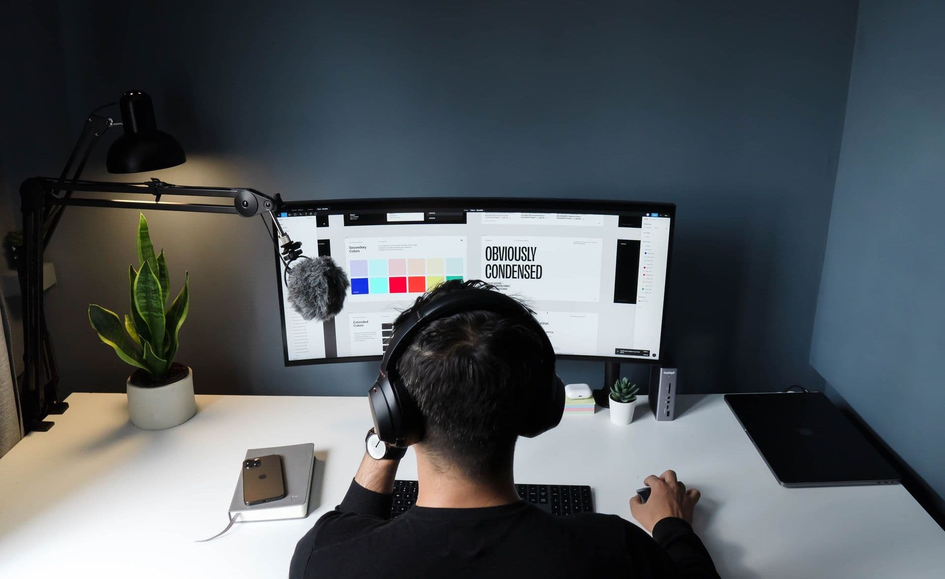 How to Use Your Portfolio to Land Your First Freelance Client in 2026